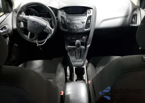 2018 Ford Focus Se z USA, uszkodzony, nr VIN 1FADP3F26JL207523